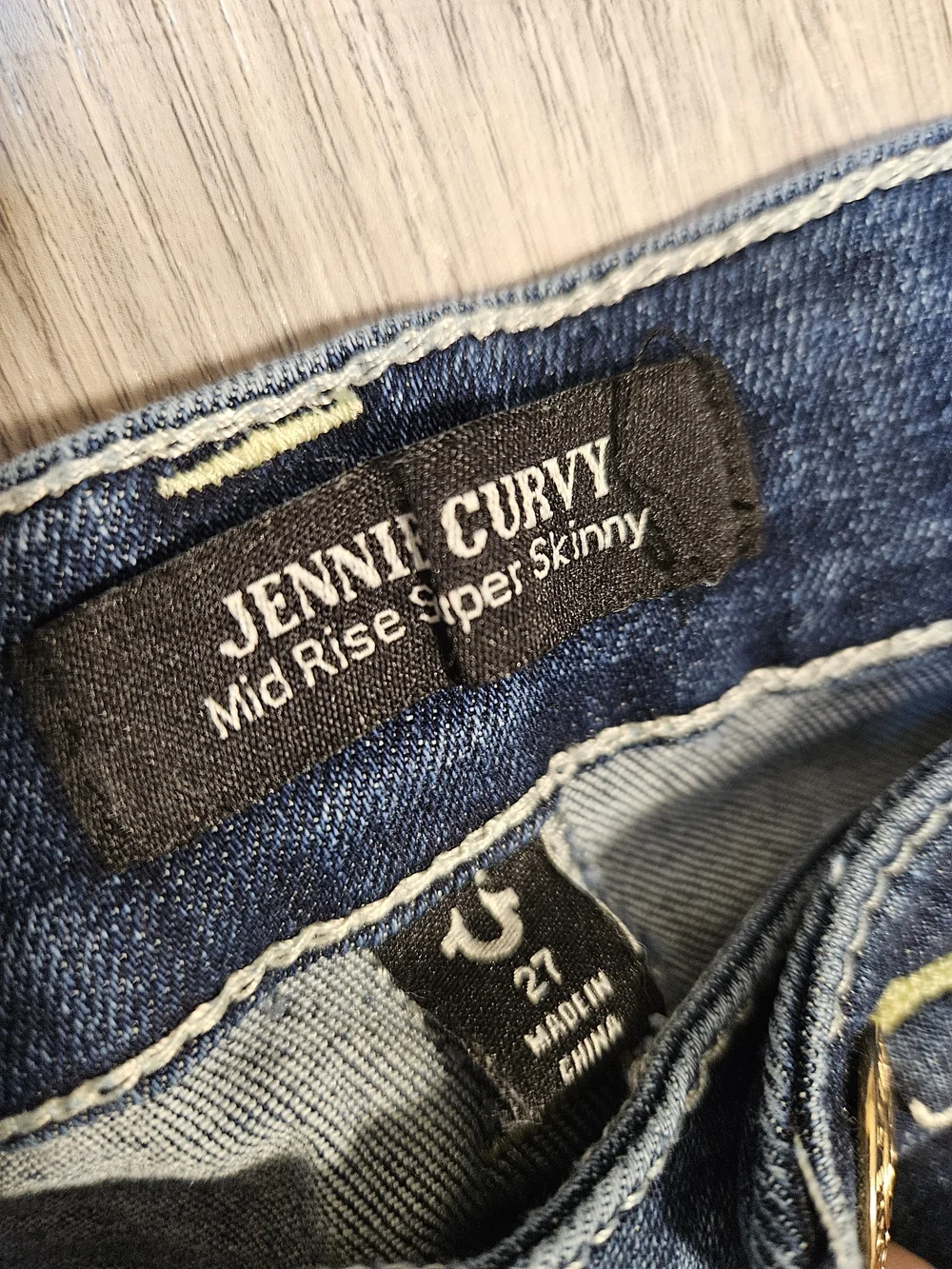 True Religion Women's Indigo Jennie Curvy Skinny Jeans - Signature Pockets - Picture 4 of 13
